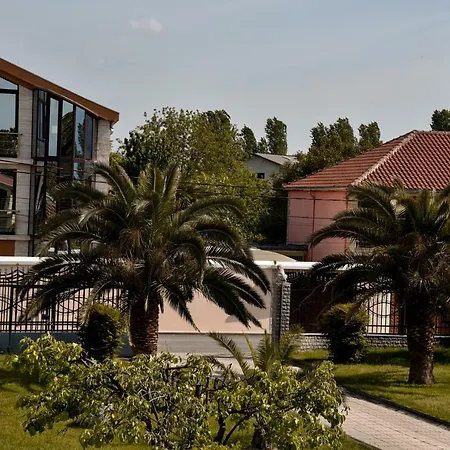 Villa Garden
